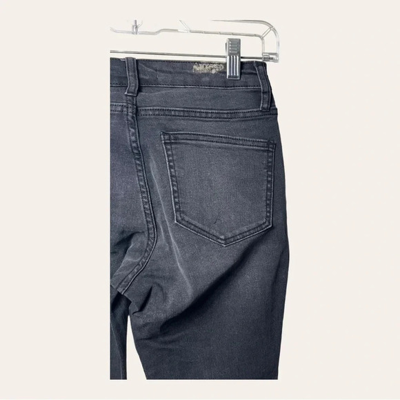 1112. SIMPLY OBSESSED DENIM JEANS BLACK IN COLOR SIZE 1 (JUNIORS) - Picture 12 of 14